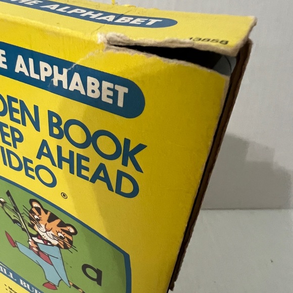 Golden Book Video Know Your Alphabet VHS - Picture 5 of 5
